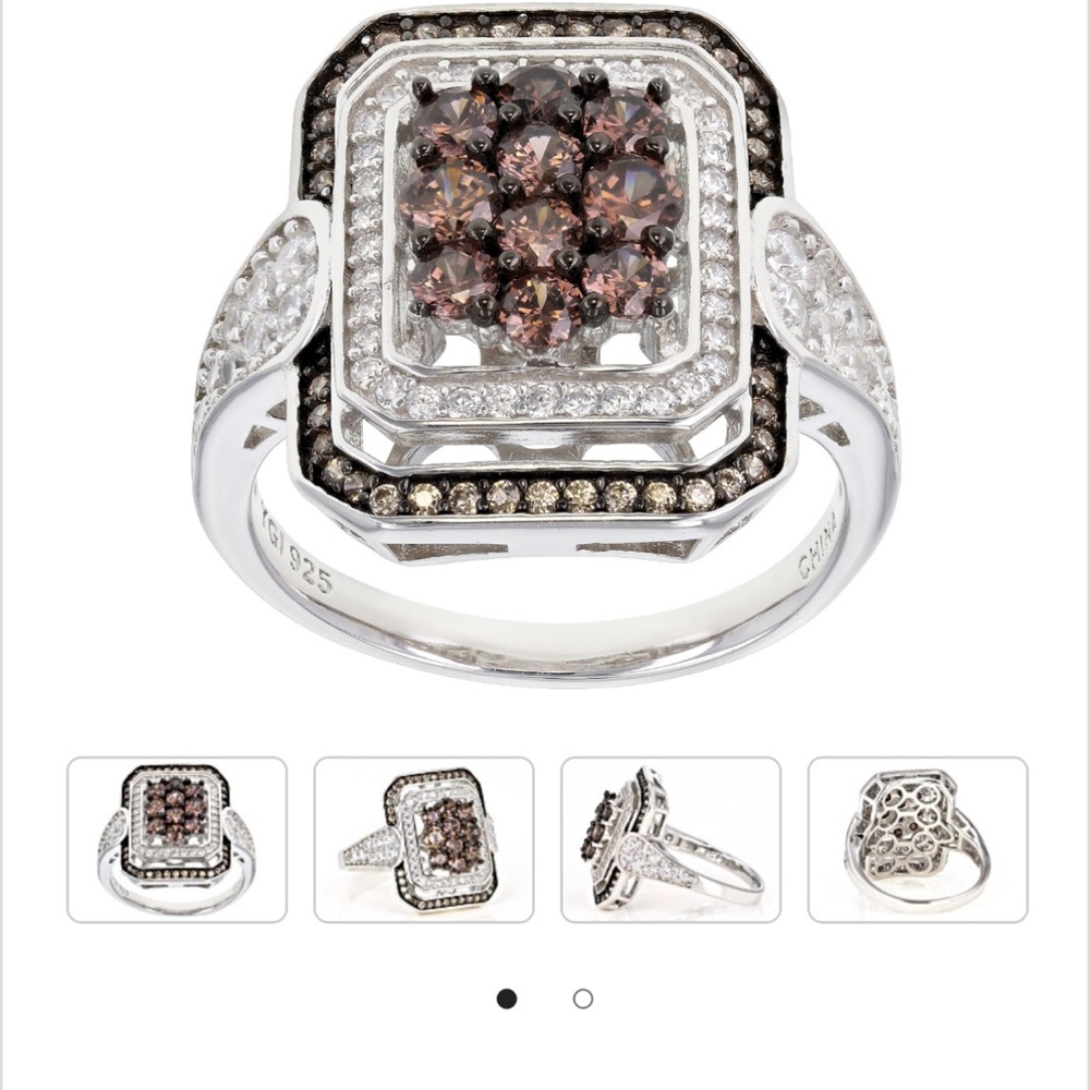 Elegant Silver and Brown Gemstone Ring